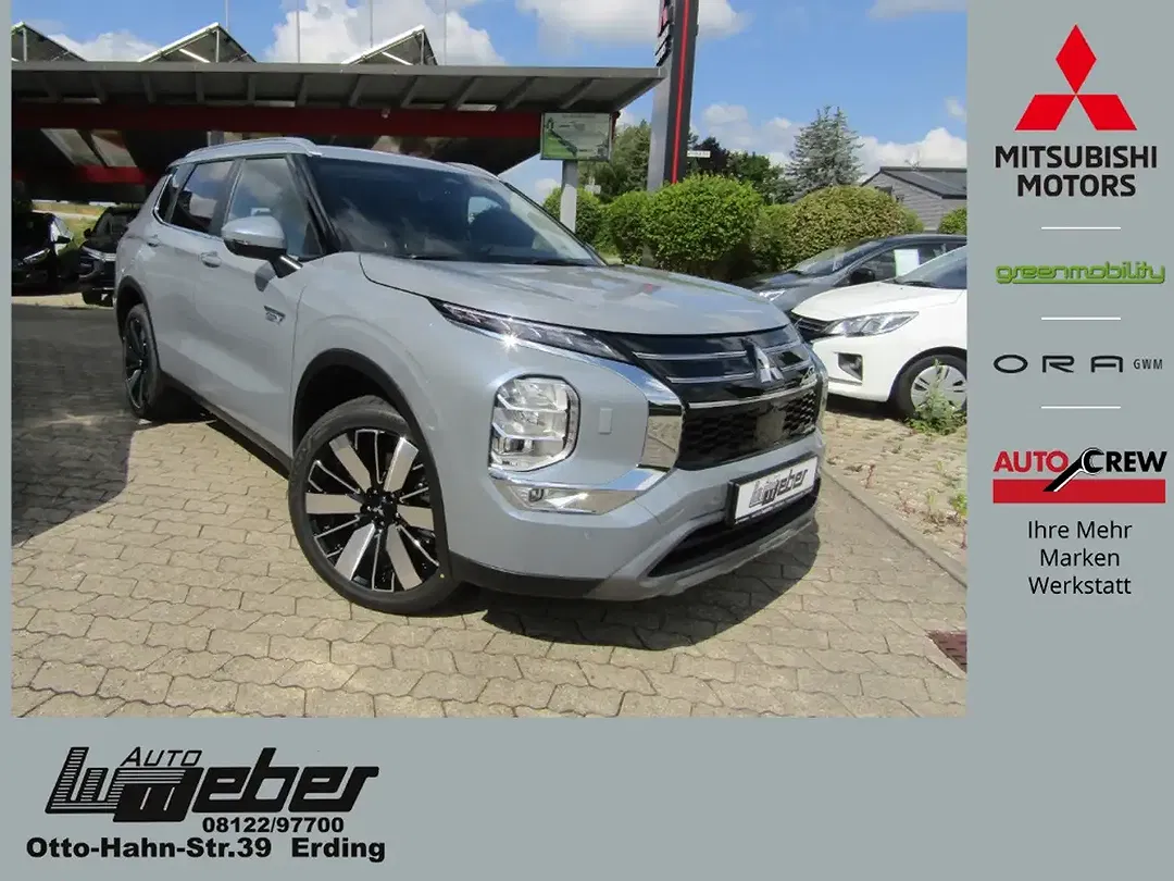Mitsubishi Outlander - Thumbnail 1
