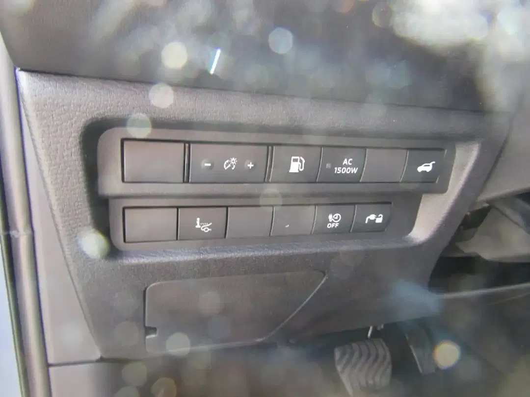 Mitsubishi Outlander - Thumbnail 13