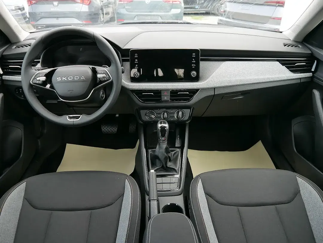 Skoda Kamiq - Thumbnail 10