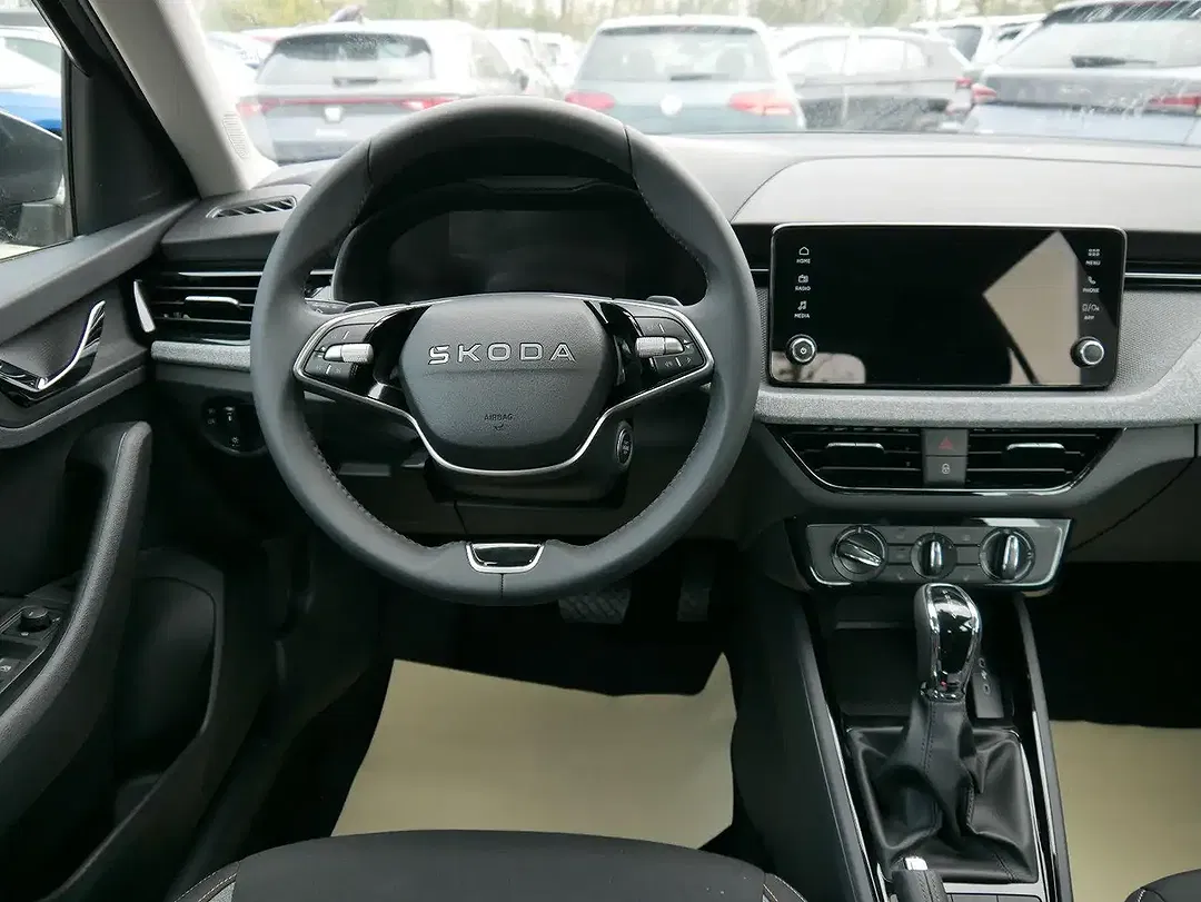 Skoda Kamiq - Thumbnail 11