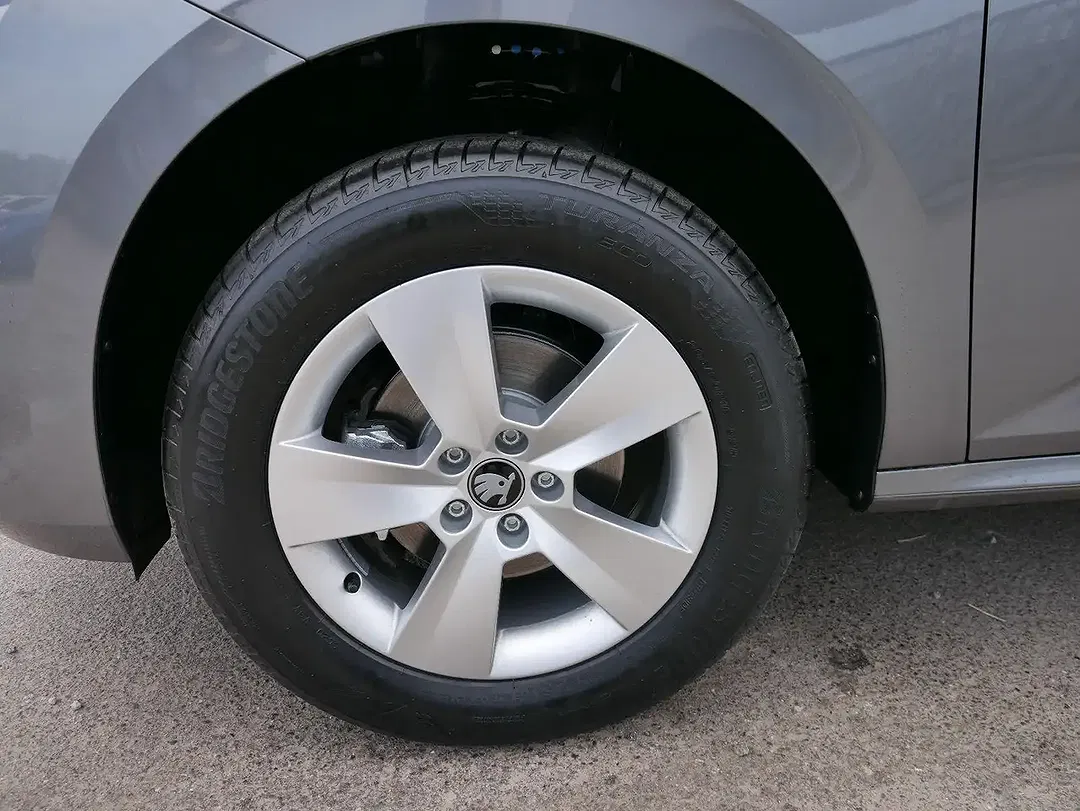 Skoda Kamiq - Thumbnail 4