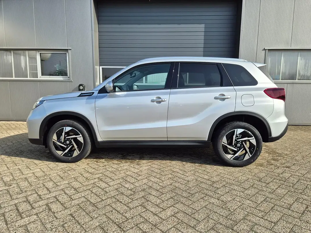 Suzuki Vitara - Thumbnail 2