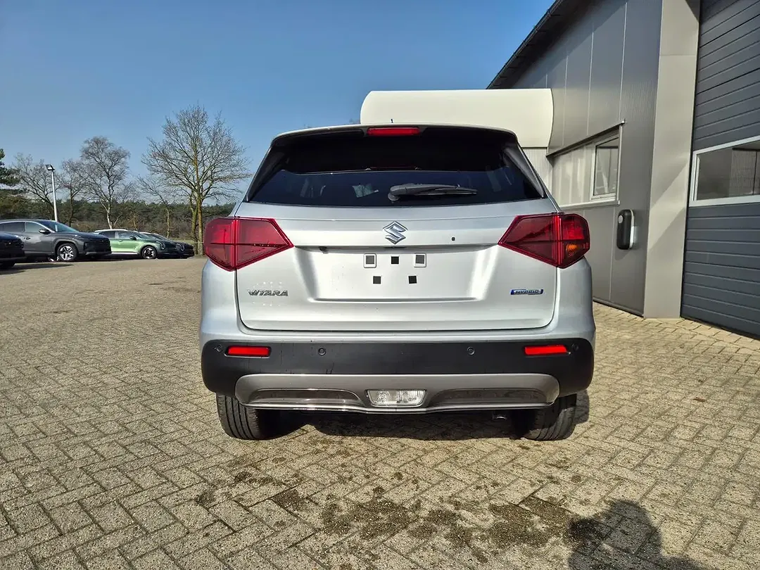 Suzuki Vitara - Thumbnail 4