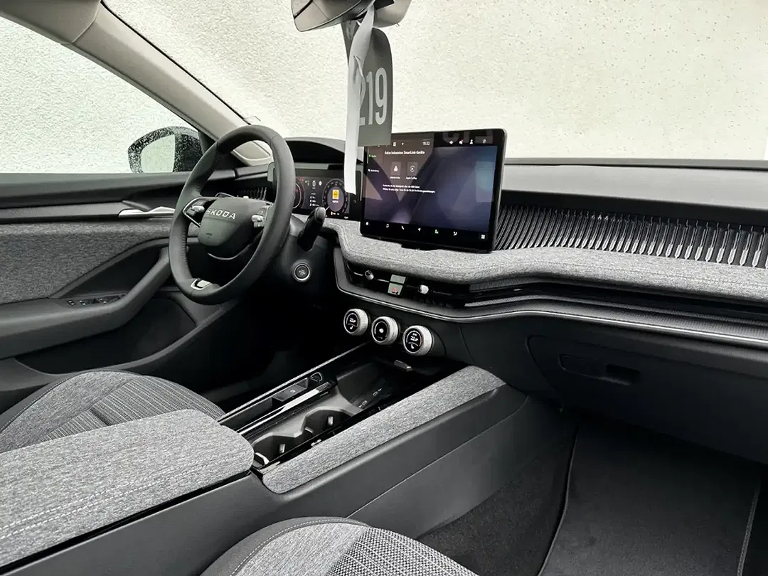 Skoda Superb - Thumbnail 5