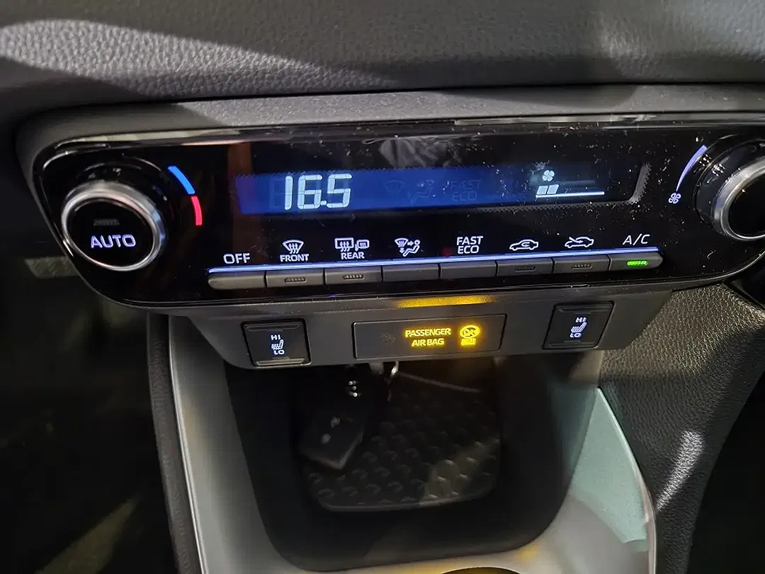 Mazda 2 - Thumbnail 12