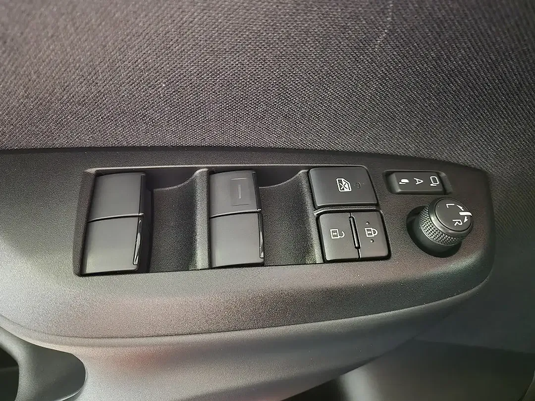 Mazda 2 - Thumbnail 9