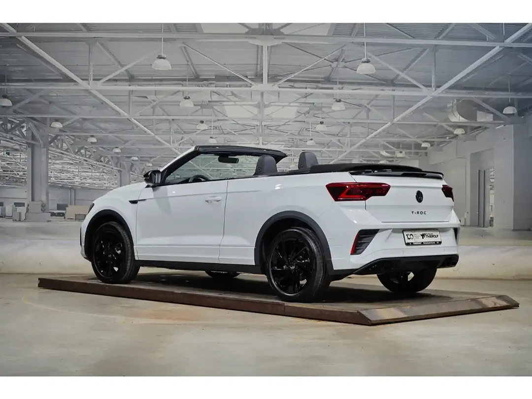 Volkswagen T-Roc - Thumbnail 6