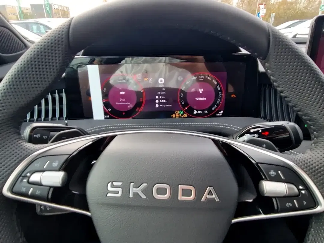 Skoda Superb - Thumbnail 10