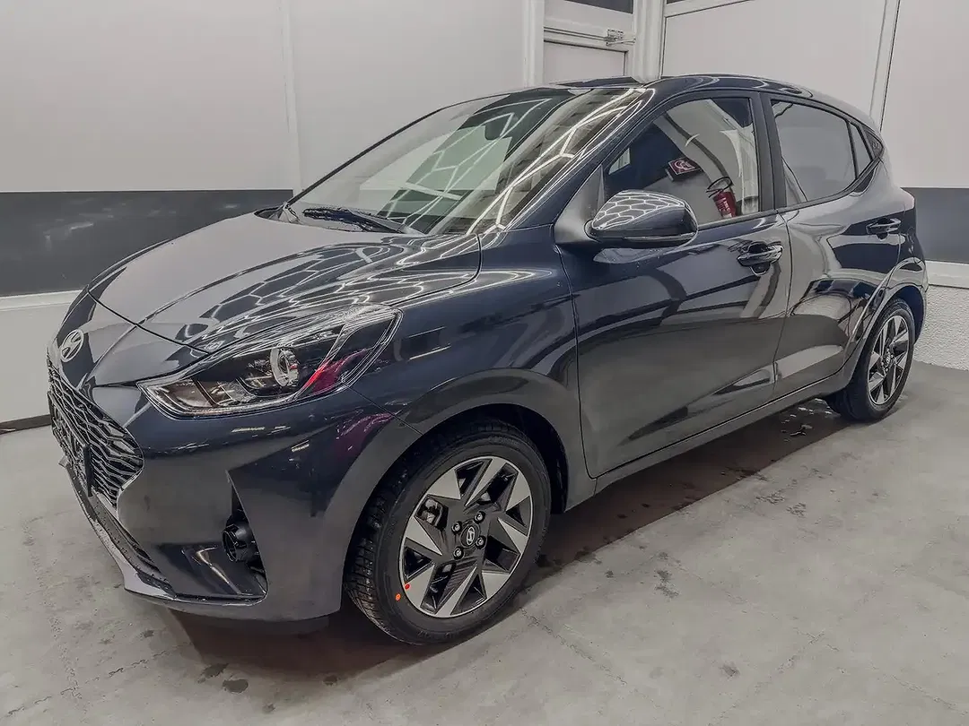 Hyundai i10 - Thumbnail 1