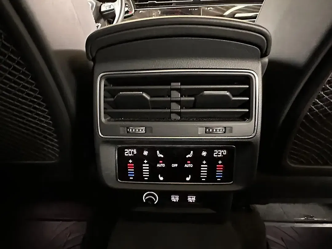 Audi SQ8 - Thumbnail 15