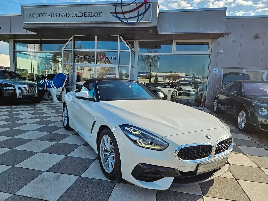 BMW Z4 - Thumbnail 11