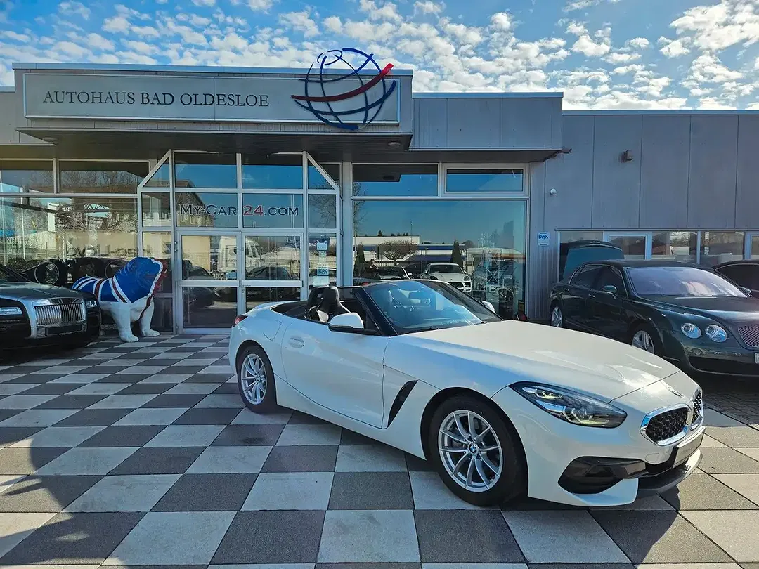 BMW Z4 - Thumbnail 2