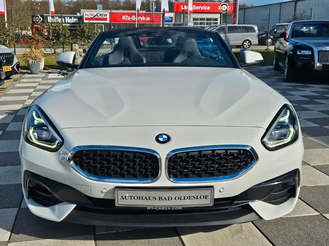 BMW Z4 - Thumbnail 5