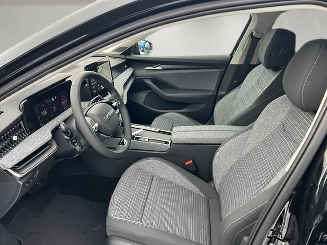 Skoda Superb - Thumbnail 10