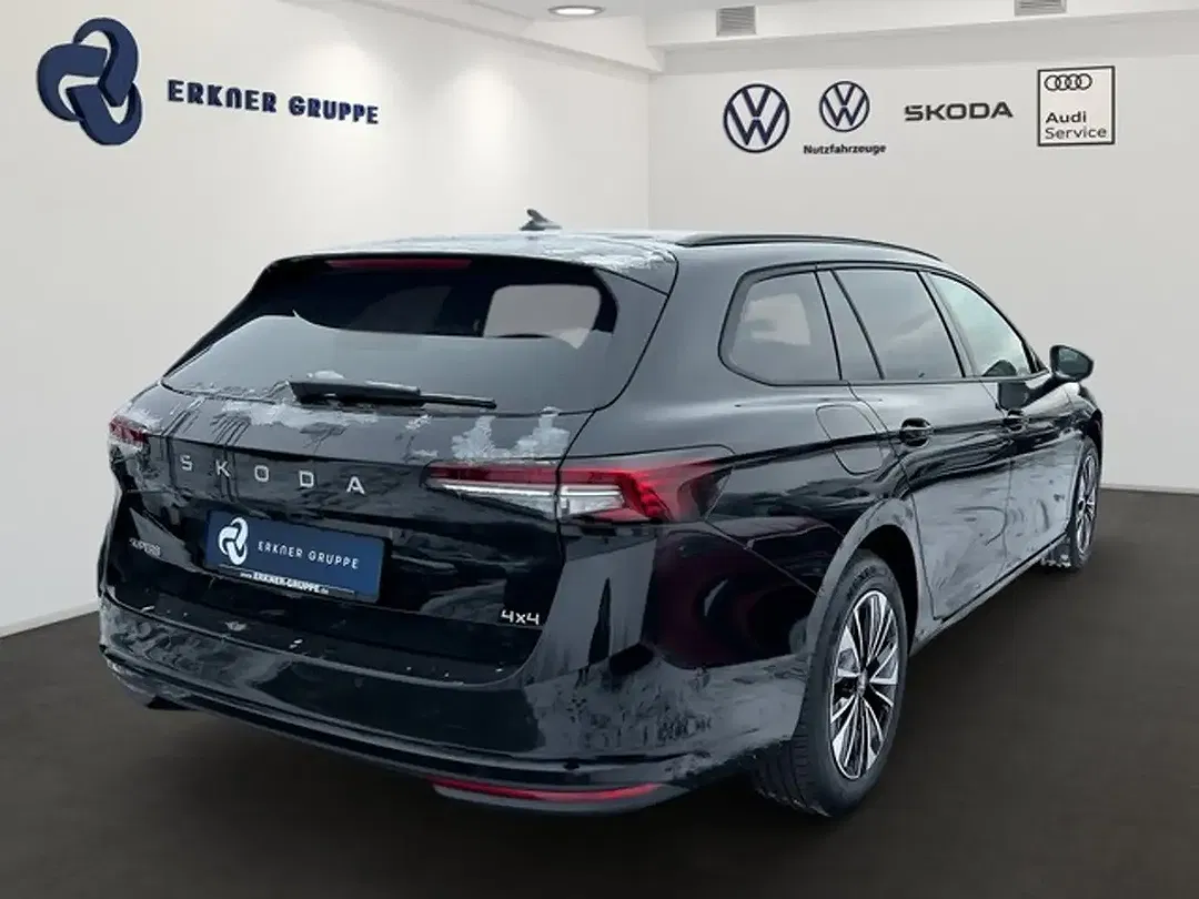 Skoda Superb - Thumbnail 4