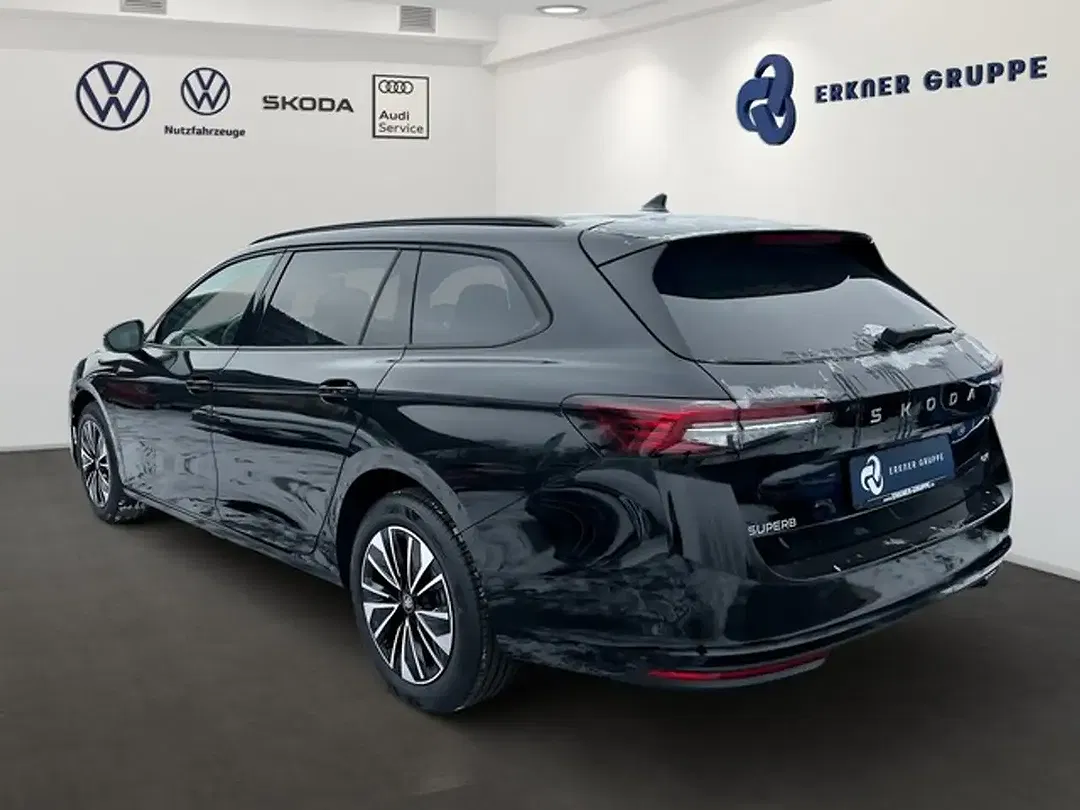 Skoda Superb - Thumbnail 5