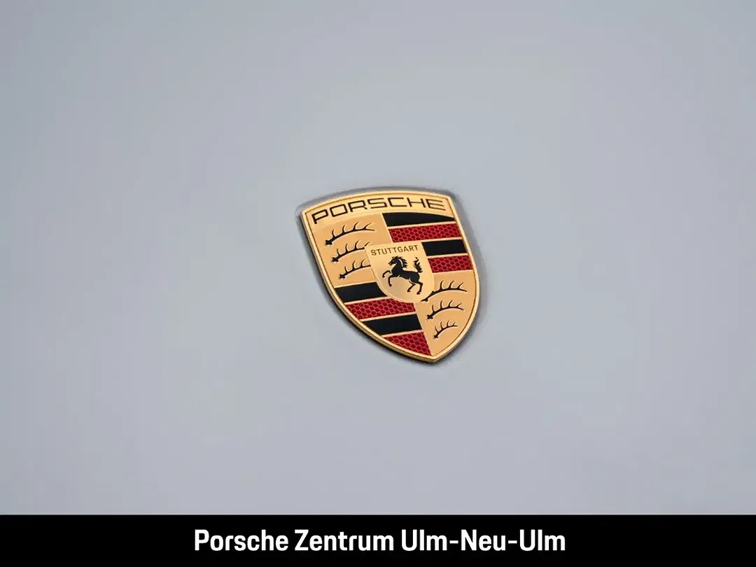 Porsche 992 - Thumbnail 11