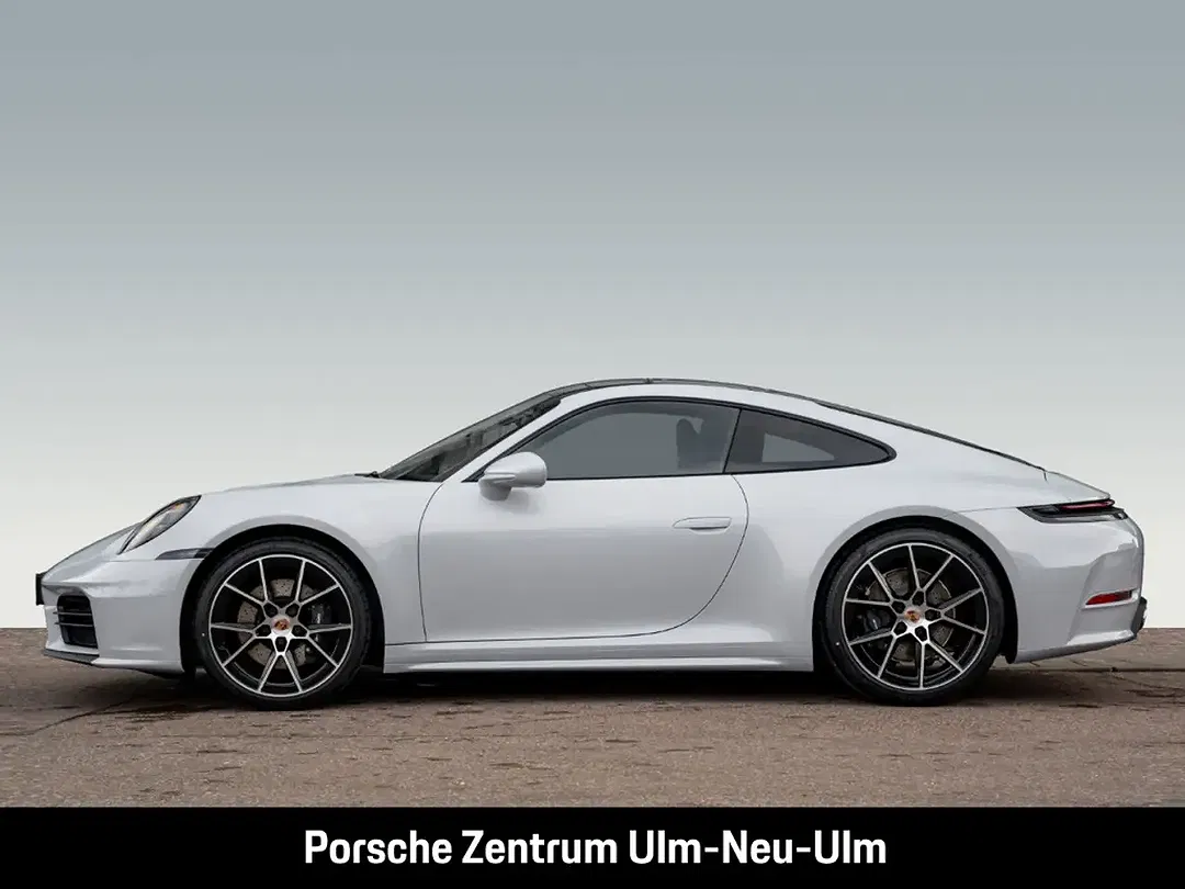 Porsche 992 - Thumbnail 2