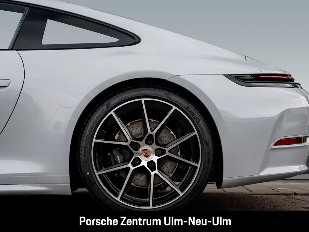 Porsche 992 - Thumbnail 9