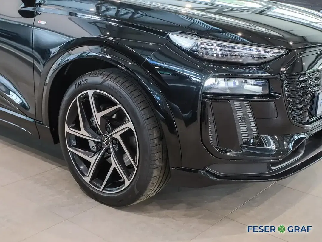 Audi Q6 e-tron - Thumbnail 3