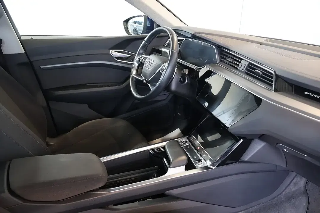 Audi e-tron - Thumbnail 10