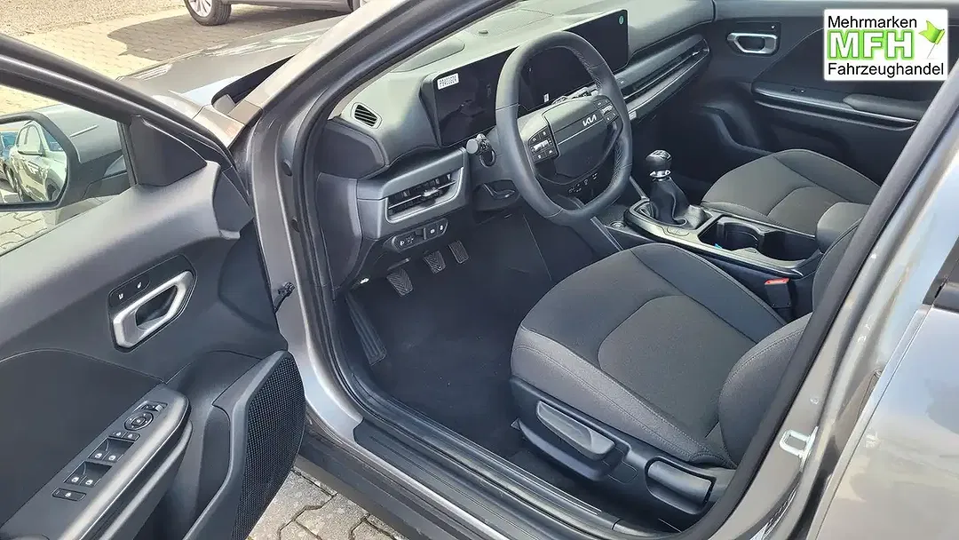 Kia K4 - Thumbnail 3