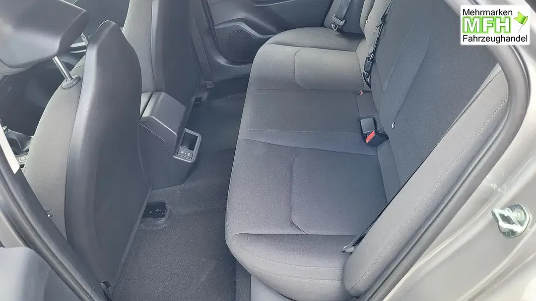 Kia K4 - Thumbnail 5