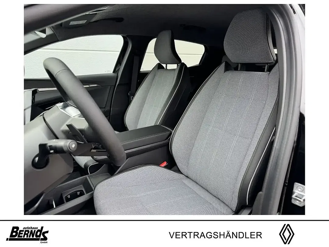 Renault Megane E-Tech - Thumbnail 7
