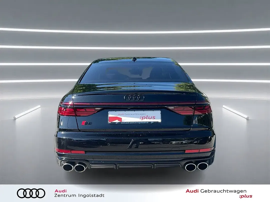 Audi S8 - Thumbnail 4