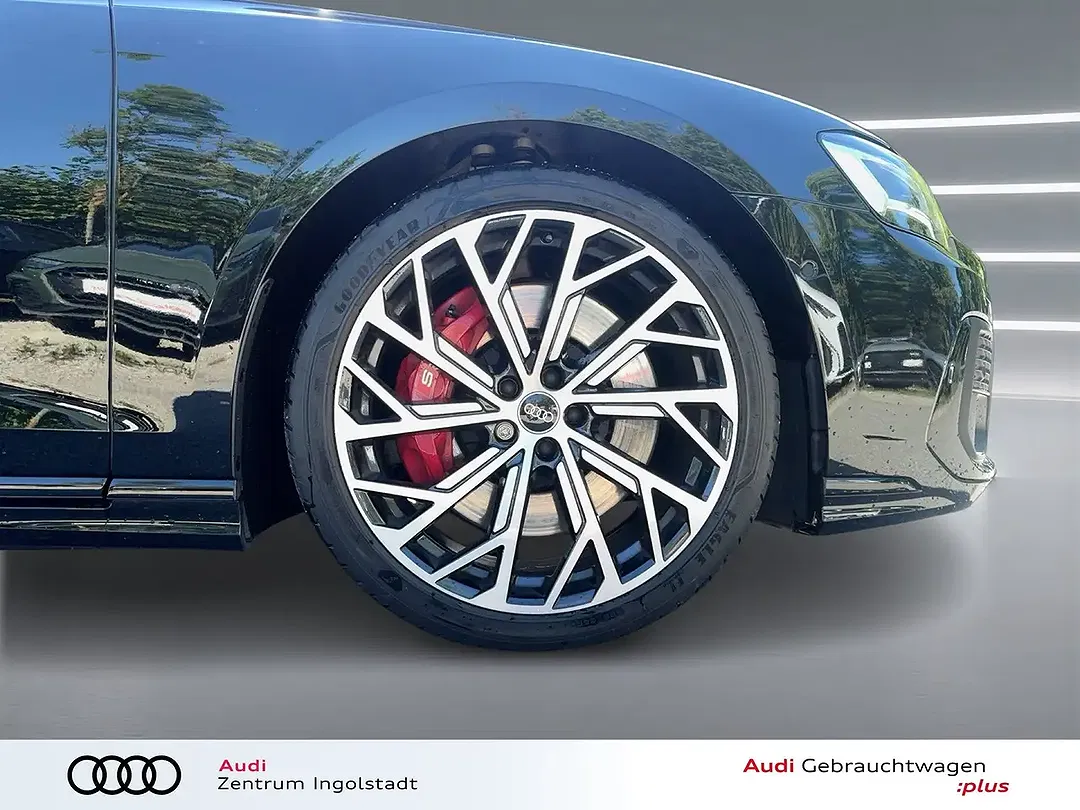 Audi S8 - Thumbnail 5