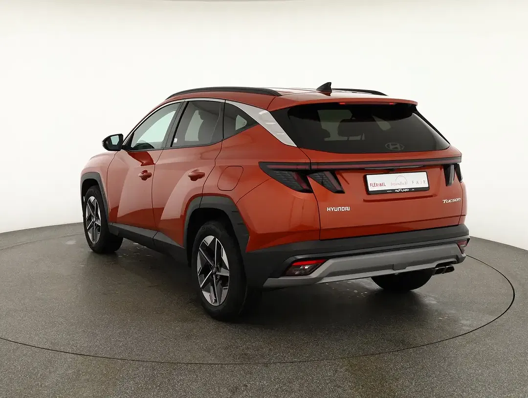 Hyundai TUCSON - Thumbnail 2