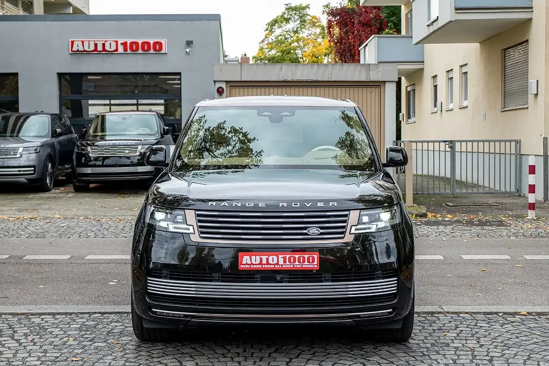 Land Rover Range Rover - Thumbnail 2
