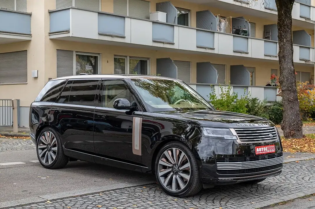 Land Rover Range Rover - Thumbnail 3
