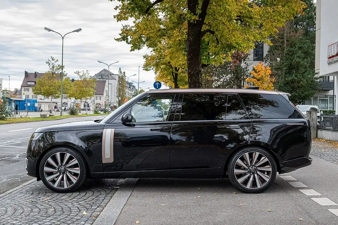 Land Rover Range Rover - Thumbnail 8