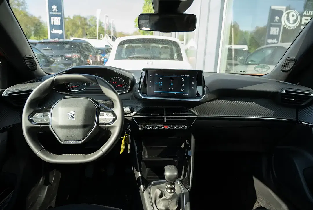 Peugeot 2008 - Thumbnail 3