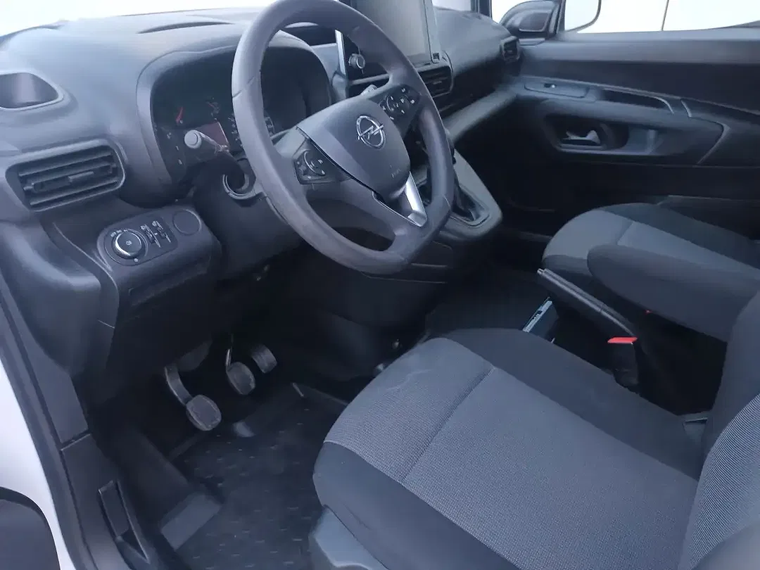 Opel Combo - Thumbnail 3