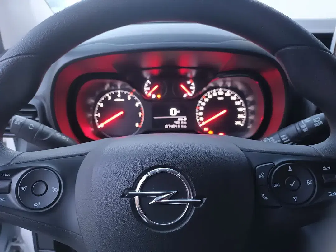Opel Combo - Thumbnail 8