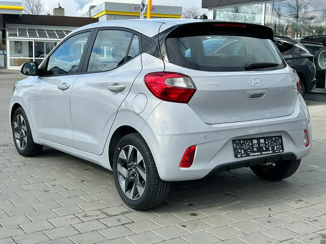 Hyundai i10 - Thumbnail 4