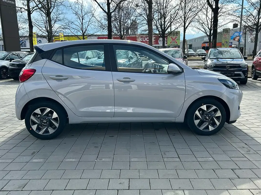 Hyundai i10 - Thumbnail 9