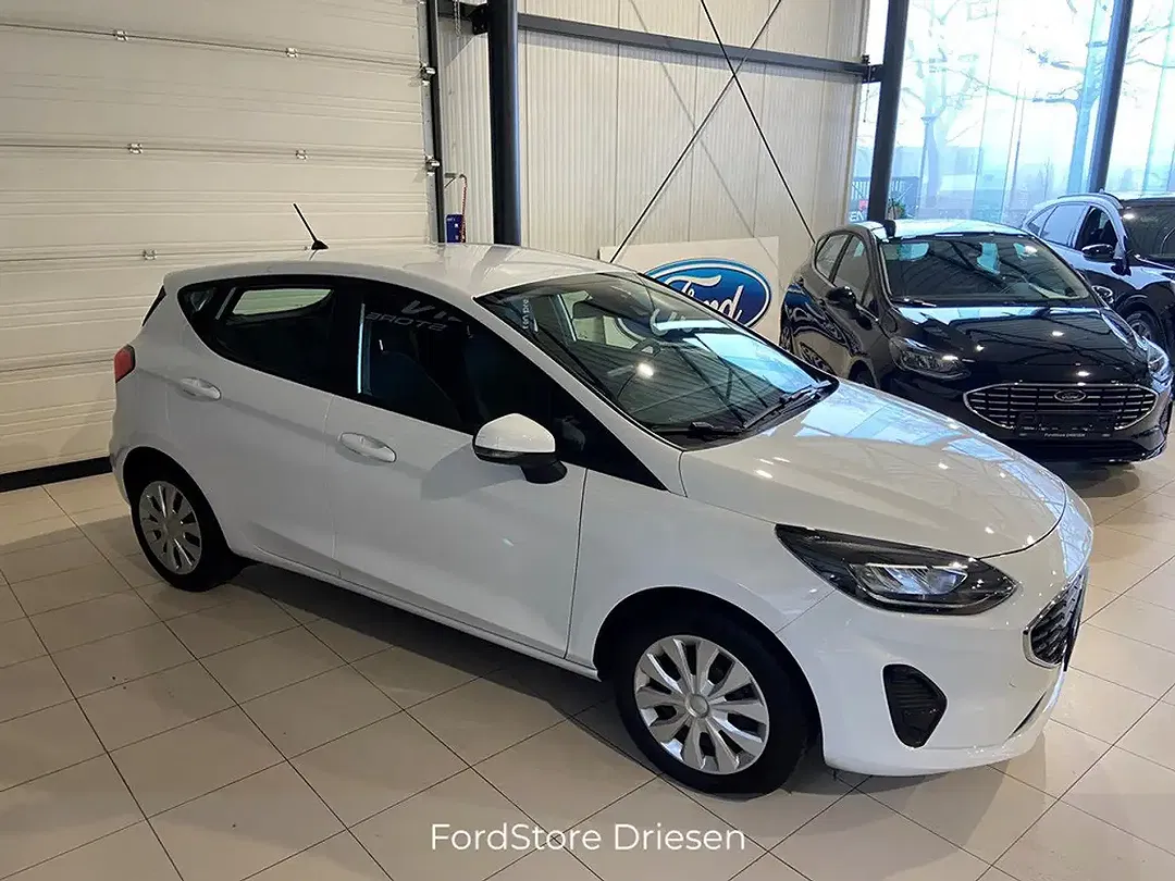 Ford Fiesta - Thumbnail 3