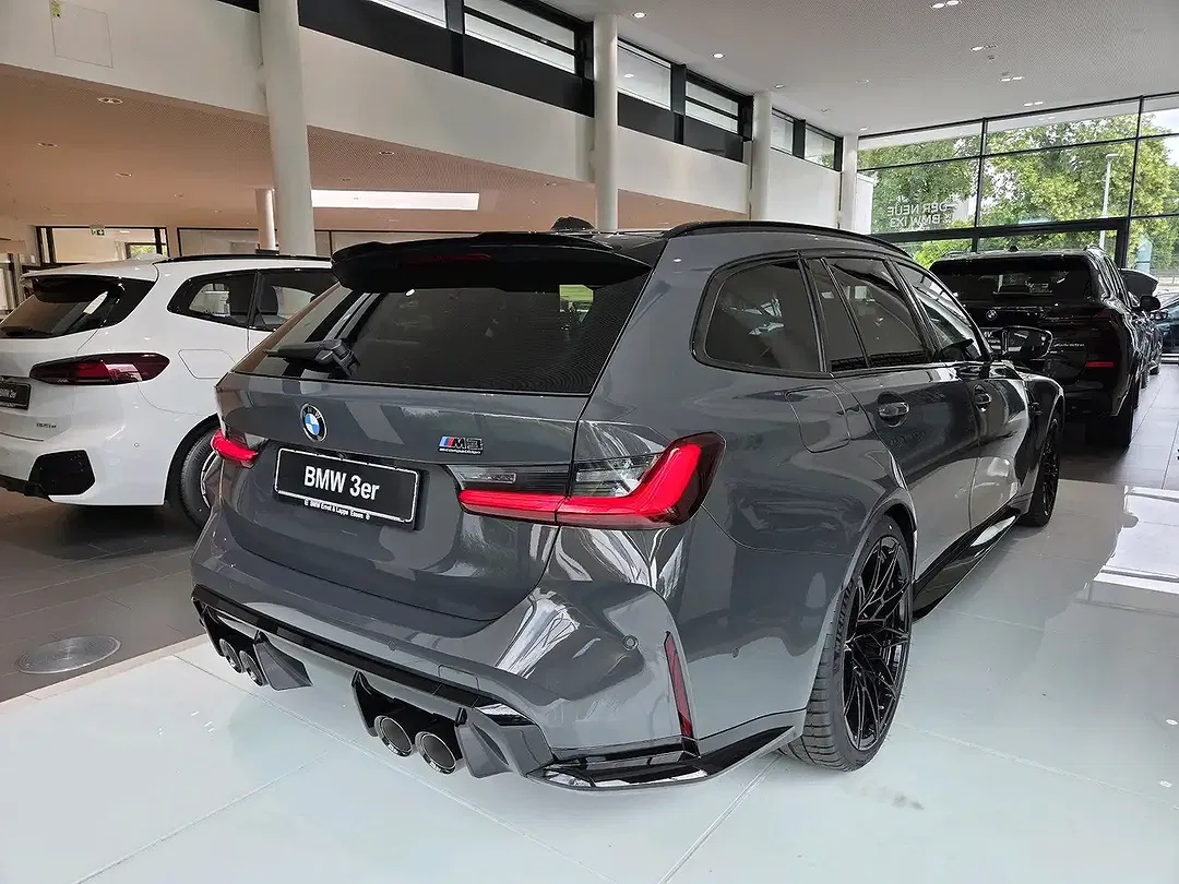 BMW M3 - Thumbnail 2