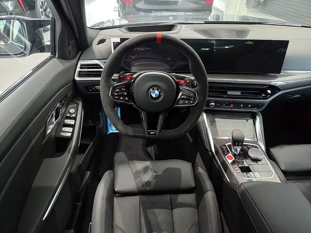 BMW M3 - Thumbnail 6