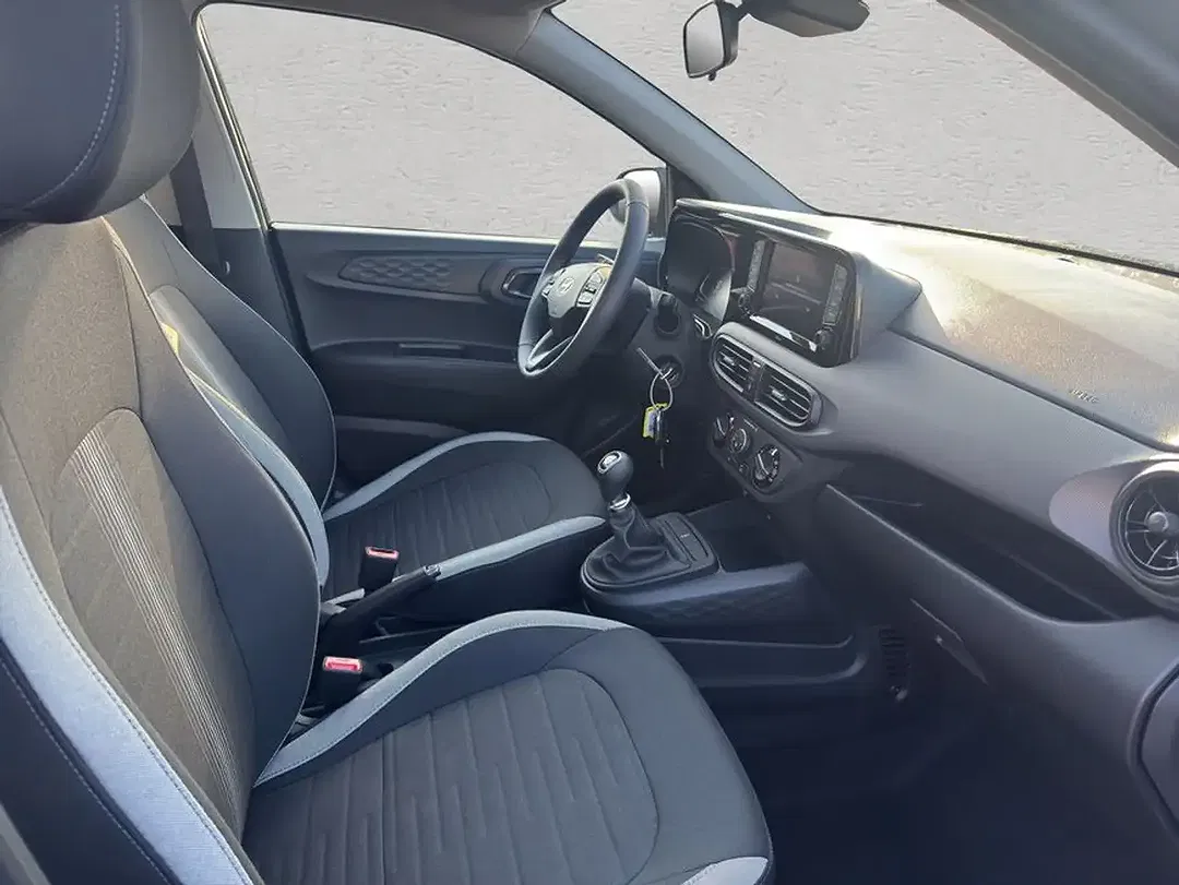 Hyundai i10 - Thumbnail 15