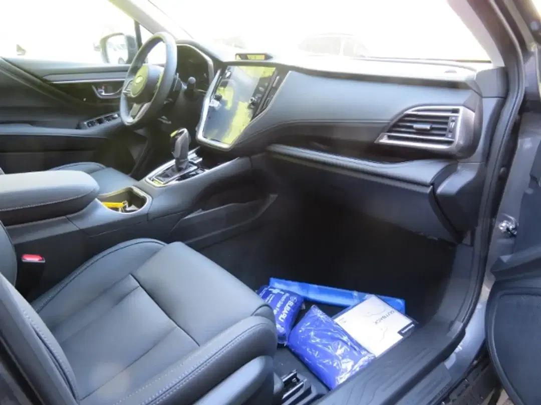 Subaru OUTBACK - Thumbnail 13