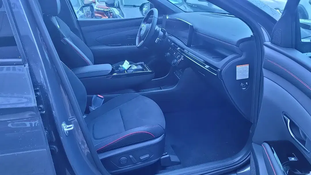 Hyundai TUCSON - Thumbnail 10