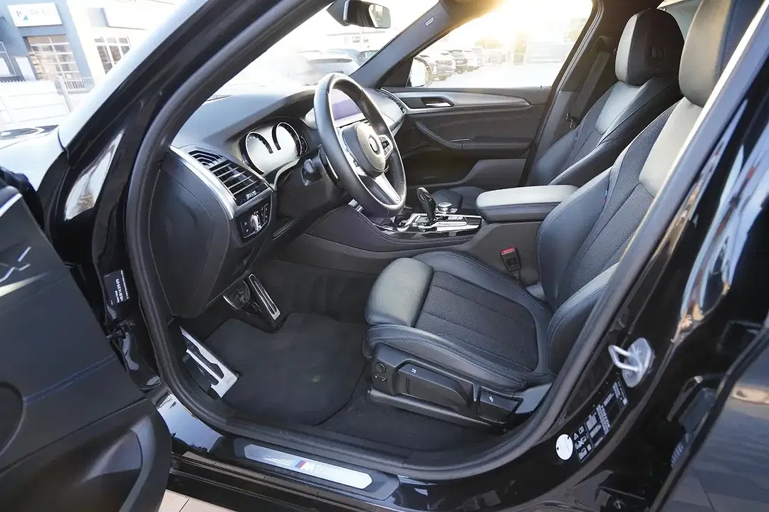 BMW X4 - Thumbnail 12