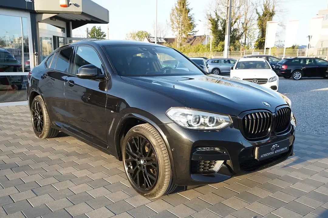 BMW X4 - Thumbnail 3