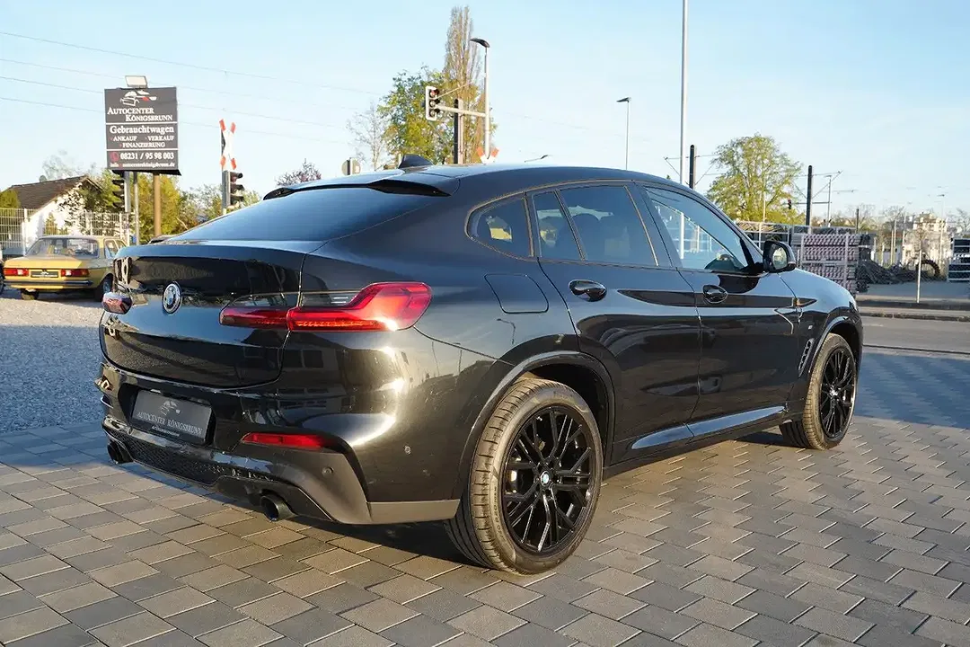 BMW X4 - Thumbnail 5