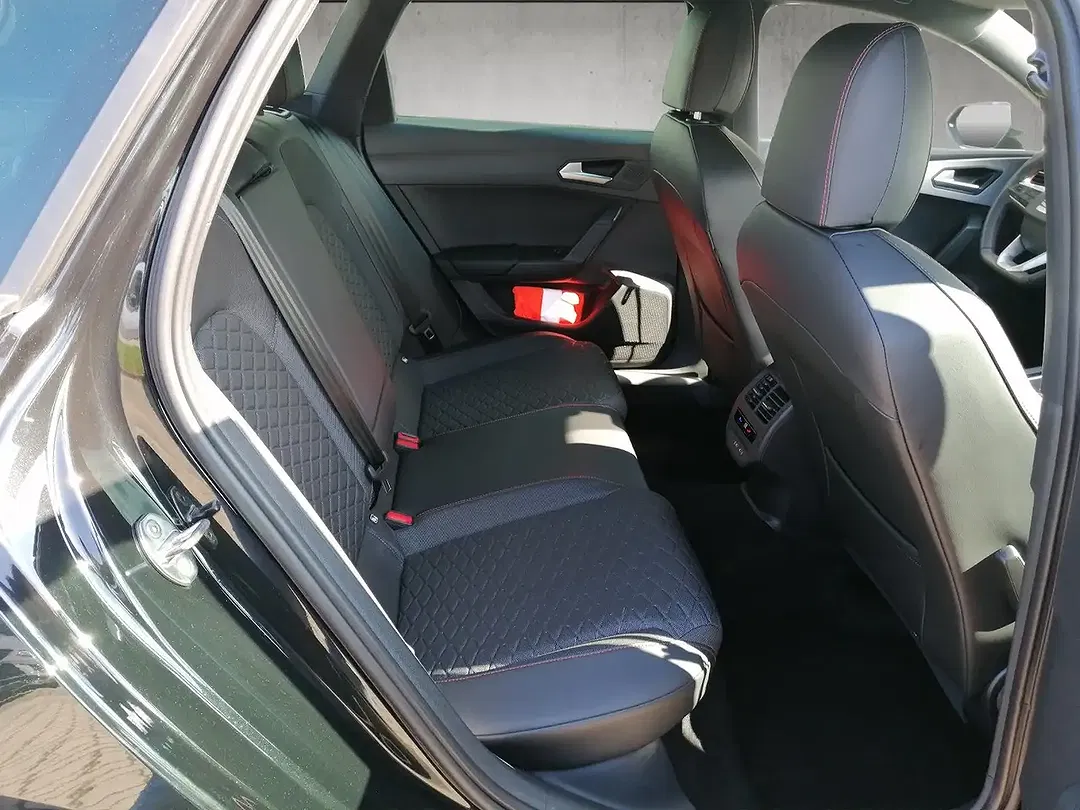 SEAT Leon - Thumbnail 10