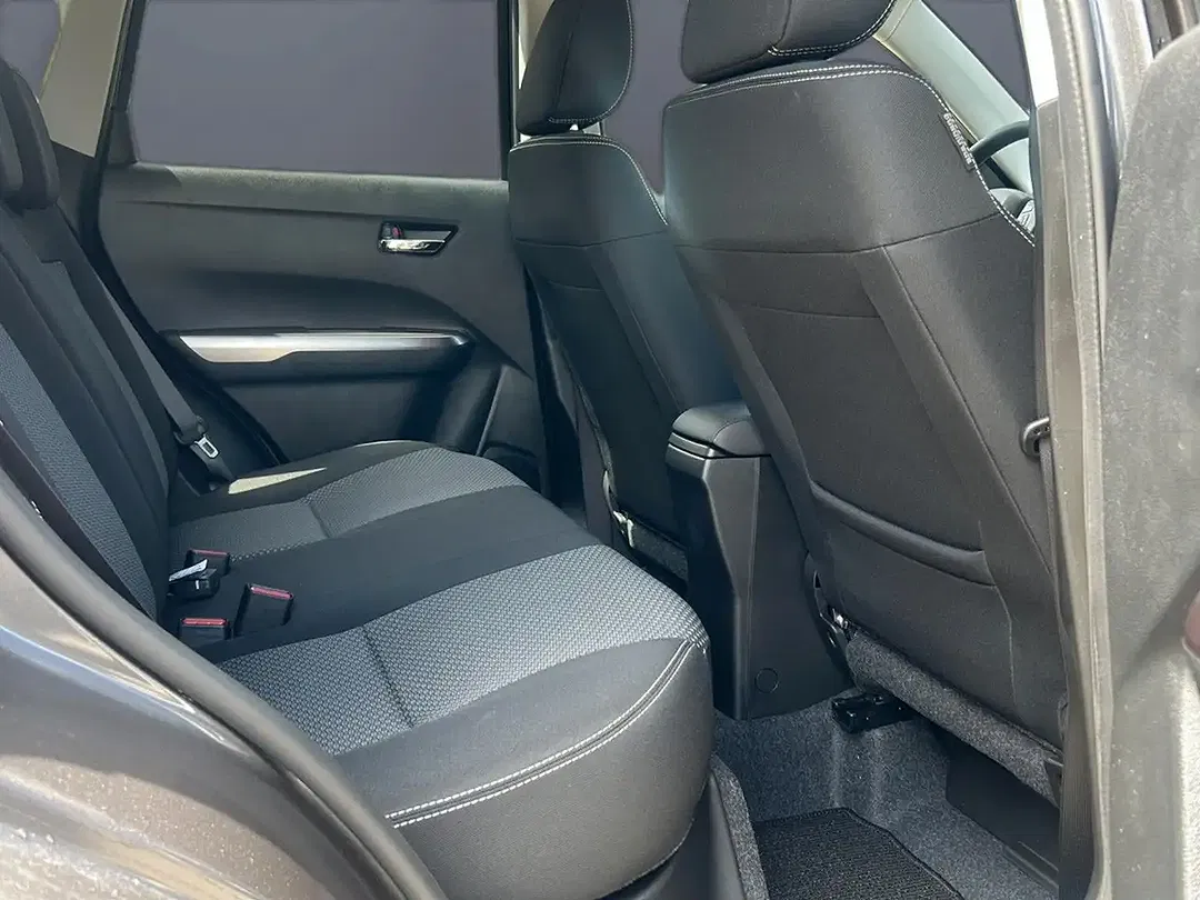 Suzuki Vitara - Thumbnail 11